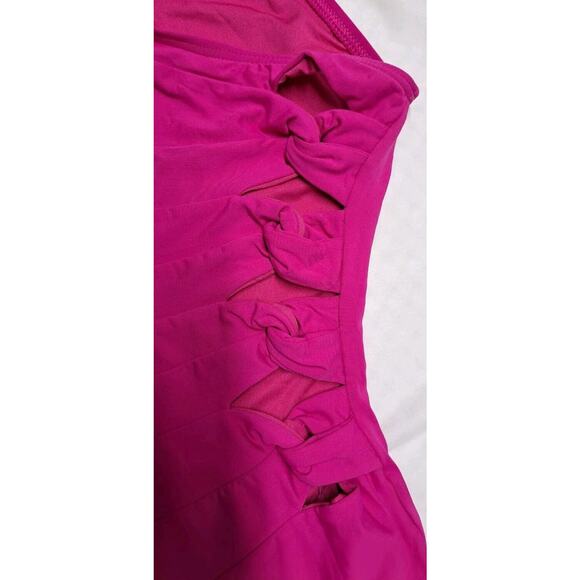 NWTCarmen Marc Valvo One-Shoulder Side-Cutout One-Piece Swimsuit Women's Size 10 - Picture 9 of 13